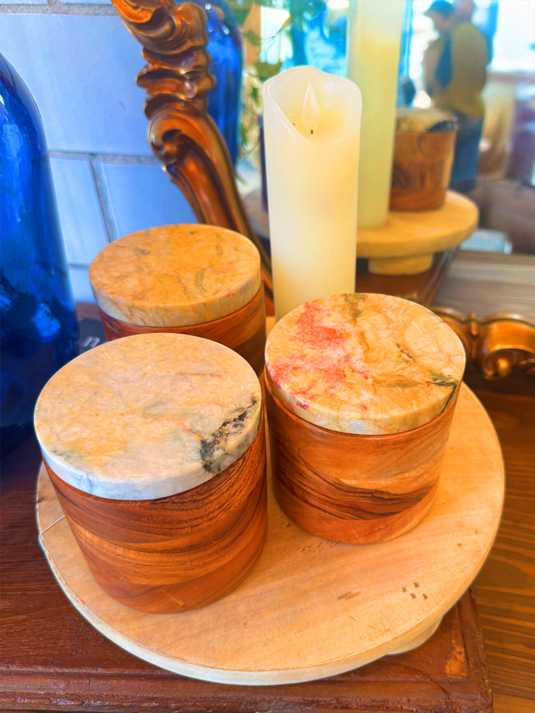 wood-containers-with-marbel-lid